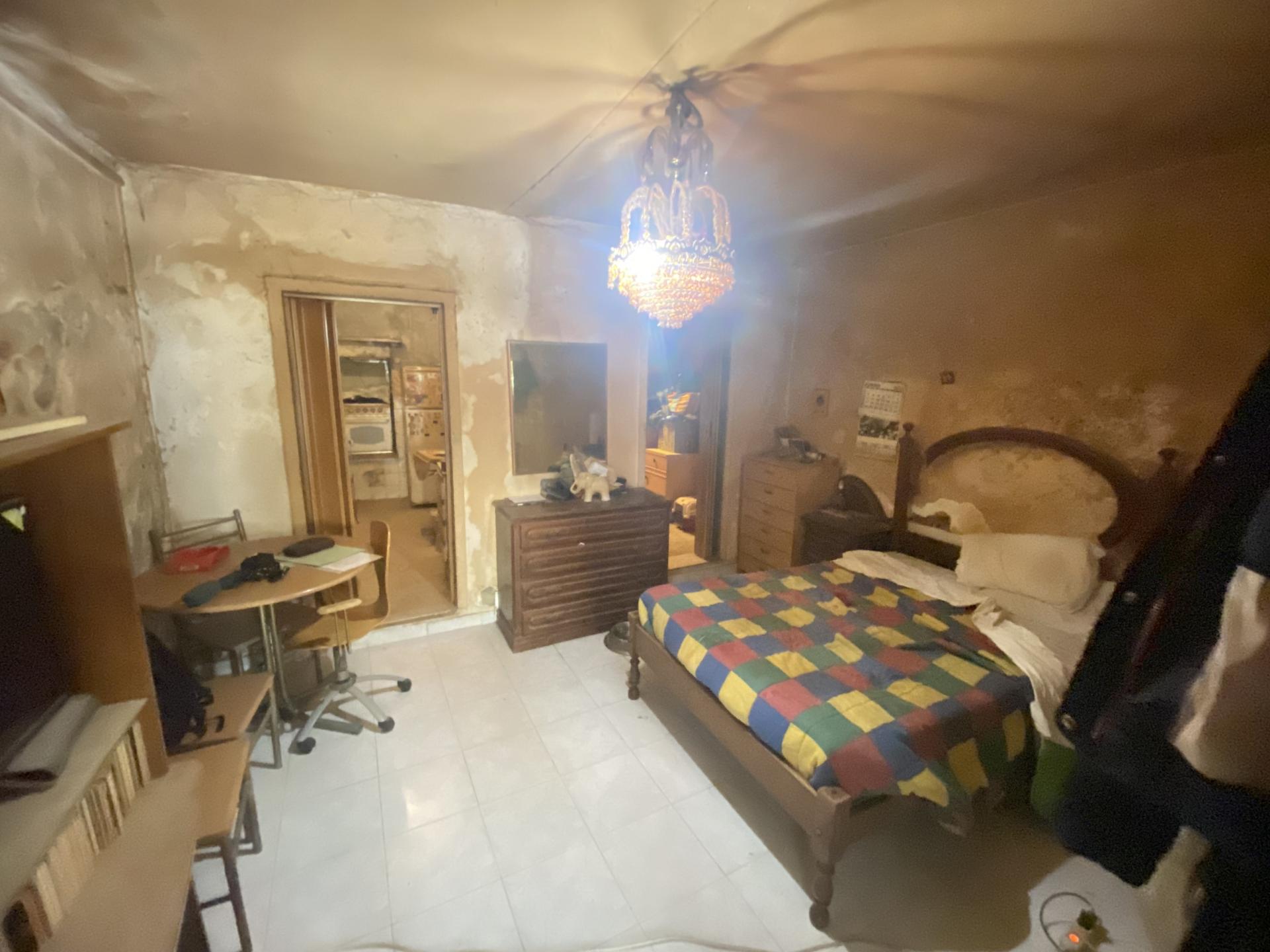 T1 - Moradia Geminada - Lisboa - INVESTIMENTO - Obras Totais