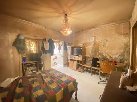 T1 - Moradia Geminada - Lisboa - INVESTIMENTO - Obras Totais