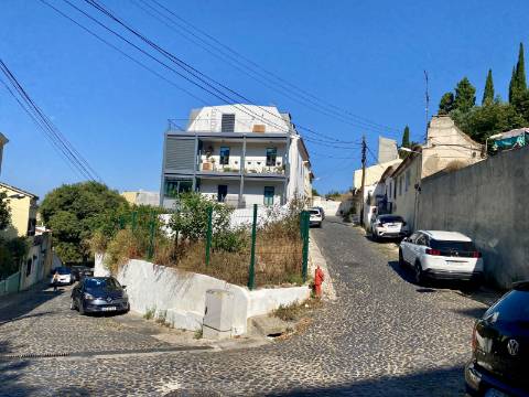 T1 - Moradia Geminada - Lisboa - INVESTIMENTO - Obras Totais