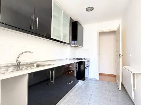 T1 p/ Arrendar em Moscavide