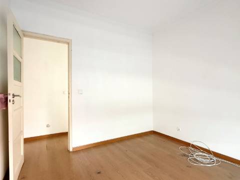 T1 p/ Arrendar em Moscavide