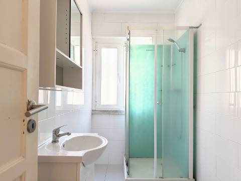 T1 p/ Arrendar em Moscavide