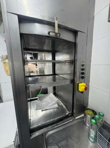 Av. Moscavide-Negócio para trespasse em Moscavide e Portela