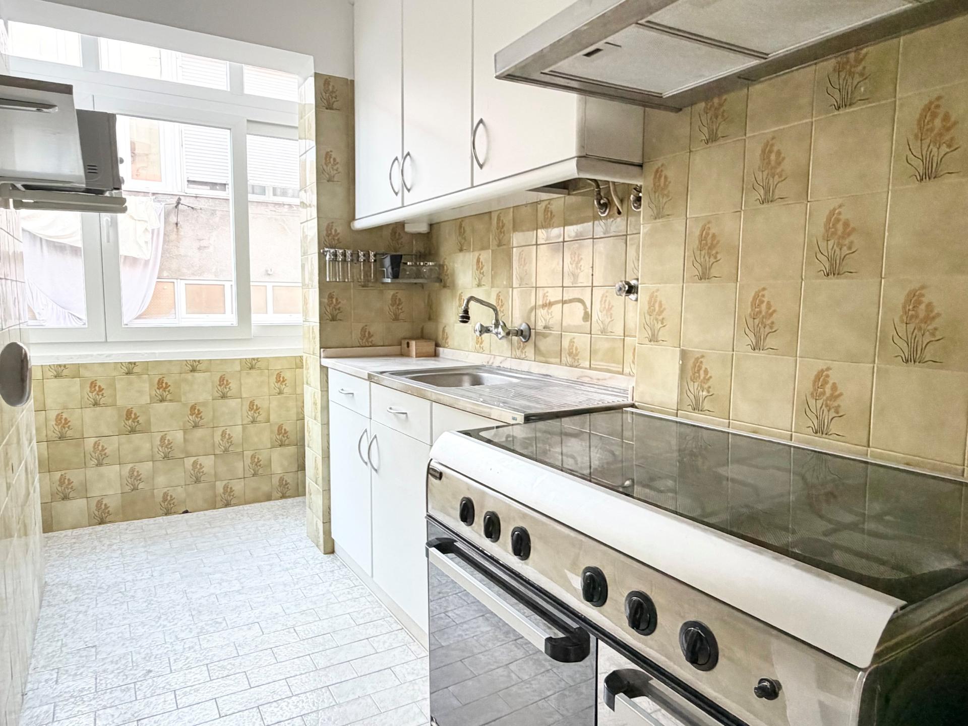 Apartamento T1 em Moscavide - 3º Andar - CENTRAL - 2 Marquises