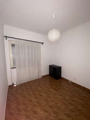 T1 em Moscavide p/venda - Central - Rch Alto