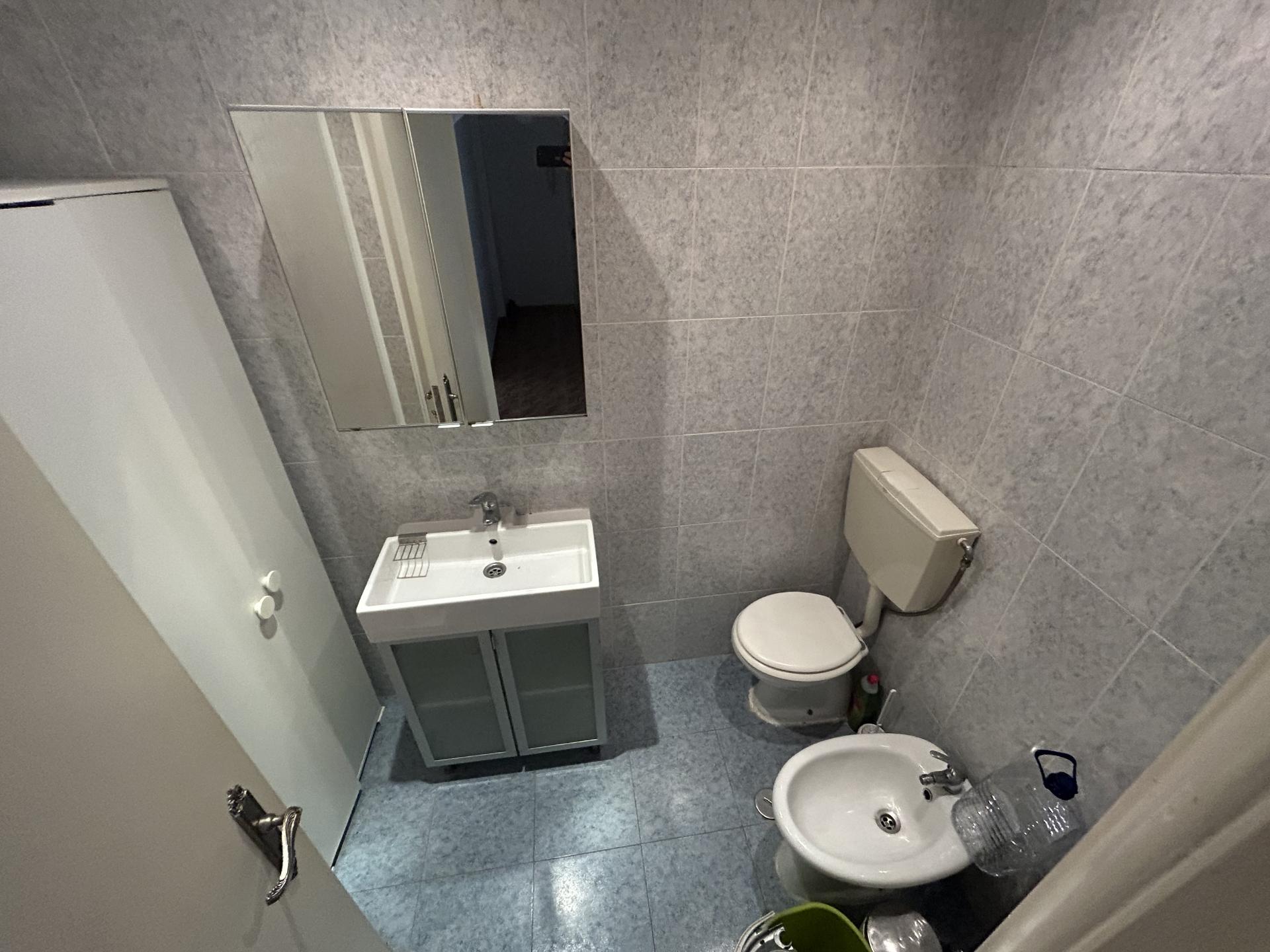 T1 em Moscavide p/venda - Central - Rch Alto