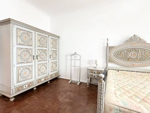 Apartamento T3 Lisboa em Arroios - 2º Andar - Equipado e Mobilado