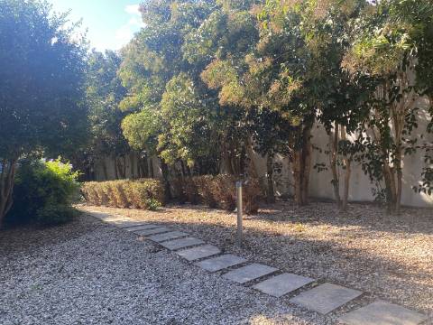 Loures - V4+1 Moradia c/ Piscina Privada - Varanda - Box + 2 parqueamentos