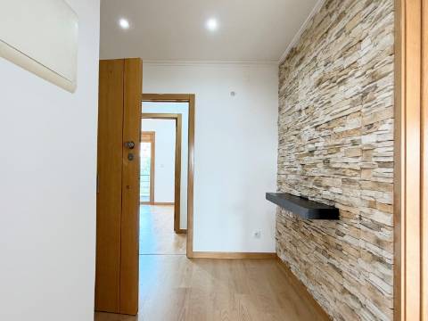 Apartamento T3 - Urb. Colinas do Cruzeiro - Excelente oportunidade