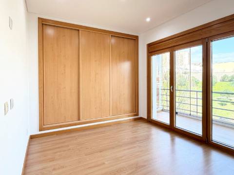 Apartamento T3 - Urb. Colinas do Cruzeiro - Excelente oportunidade