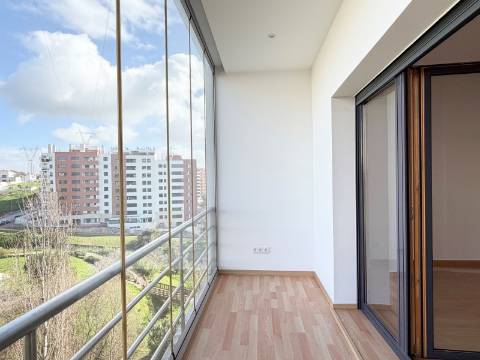 Apartamento T3 - Urb. Colinas do Cruzeiro - Excelente oportunidade