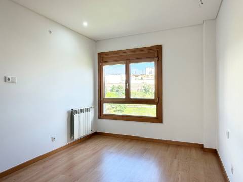 Apartamento T3 - Urb. Colinas do Cruzeiro - Excelente oportunidade