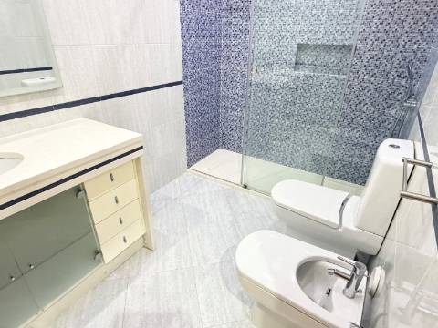 Apartamento T3 - Urb. Colinas do Cruzeiro - Excelente oportunidade