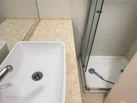 T2 p/ Arrendar - Moscavide - Excelente 2º Andar