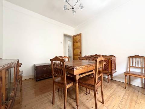 Apartamento T2 - Moscavide - 2º Andar - OPORTUNIDADE