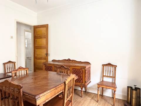 Apartamento T2 - Moscavide - 2º Andar - OPORTUNIDADE