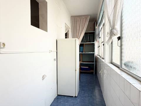 Apartamento T2 - Moscavide - 2º Andar - OPORTUNIDADE