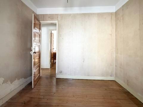 Apartamento T2 - Moscavide - 2º Andar - OPORTUNIDADE