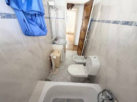 Apartamento T2 - Moscavide - 2º Andar - OPORTUNIDADE