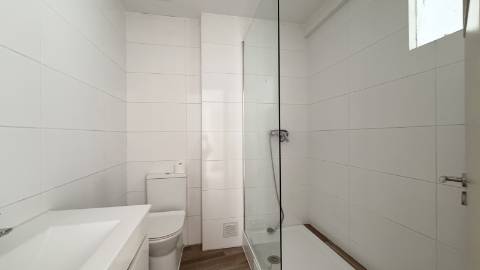 Apartamento T2 Moscavide - Central - Luminoso