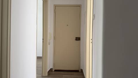 Apartamento T2 Moscavide - Central - Luminoso
