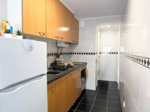 Apartamento T2 Moscavide - RCH ALTO - Remodelado