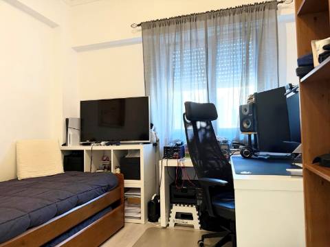 Apartamento T2 Moscavide - RCH ALTO - Remodelado