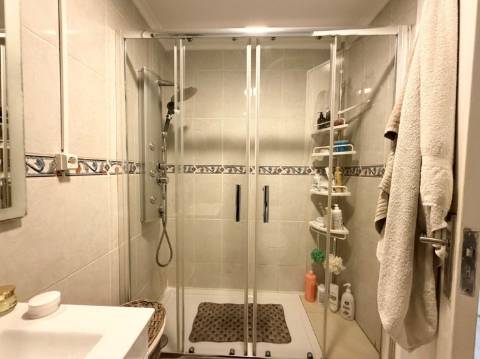 Apartamento T2 Moscavide - RCH ALTO - Remodelado