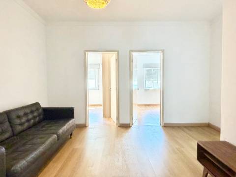 Apartamento T2 - Bairro do Cativo - Rch com terraço