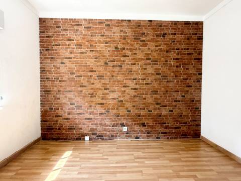 Apartamento T2 - Bairro do Cativo - Rch com terraço