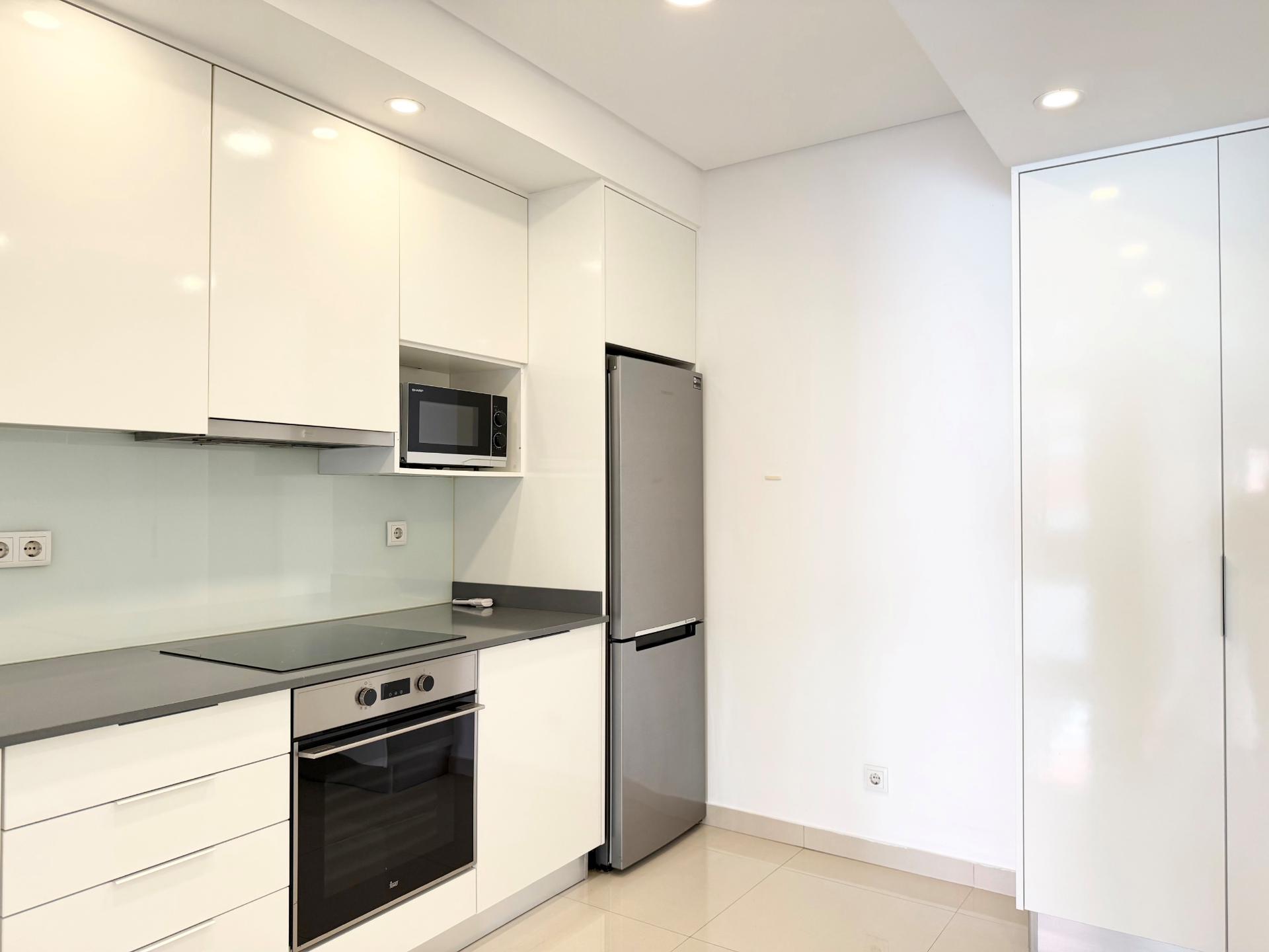 Apartamento T2 Moscavide - 2 Wc's - Terraço - 1º Andar