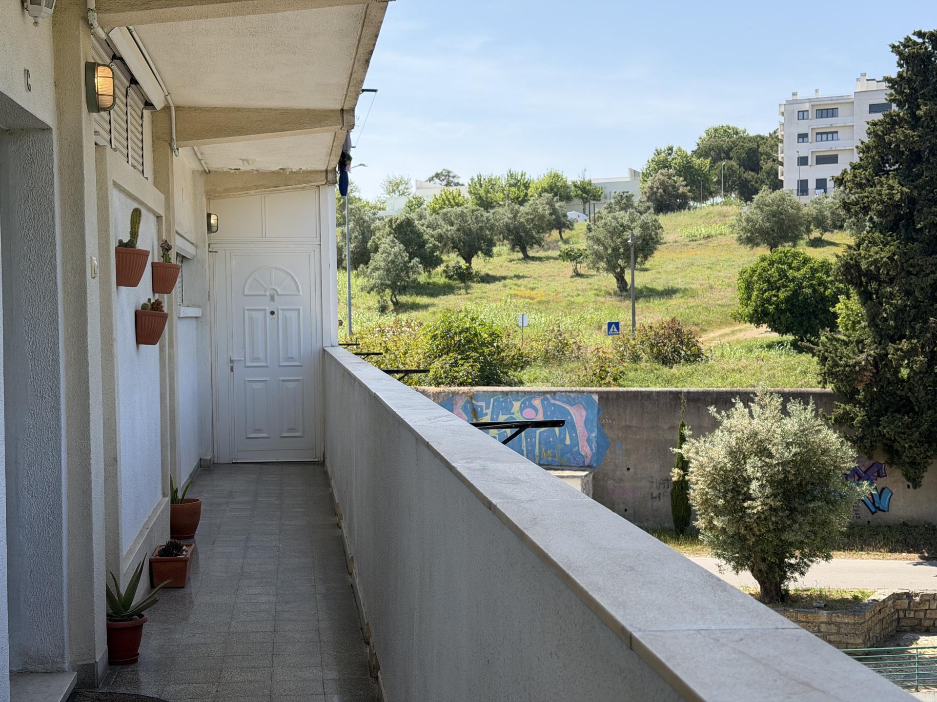 Apartamento T2 Bobadela - Bom estado - Varanda