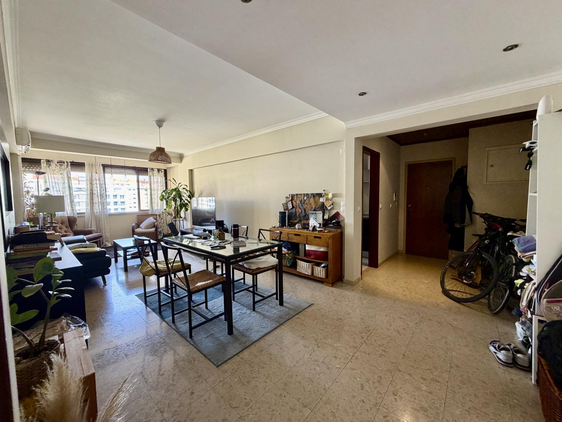 T2 - Sacavém - Quinta Património - Vista RIO - Arrecadação