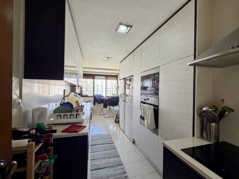 T2 - Sacavém - Quinta Património - Vista RIO - Arrecadação
