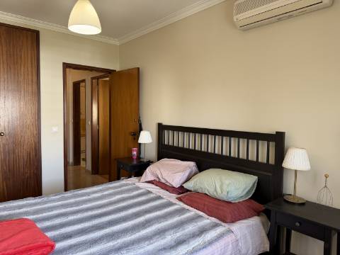 T2 - Sacavém - Quinta Património - Vista RIO - Arrecadação