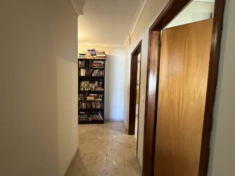T2 - Sacavém - Quinta Património - Vista RIO - Arrecadação