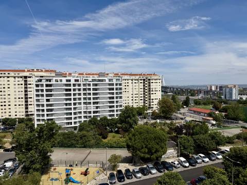 T2 - Sacavém - Quinta Património - Vista RIO - Arrecadação