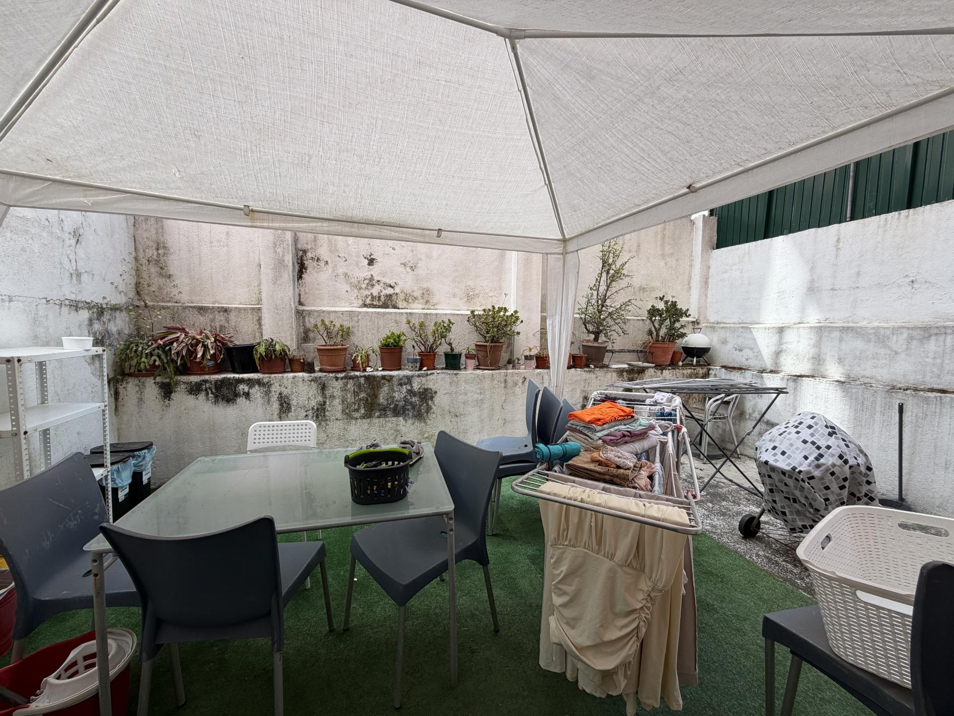 T1+1 p/ Venda em Moscavide - Terraço - RCH