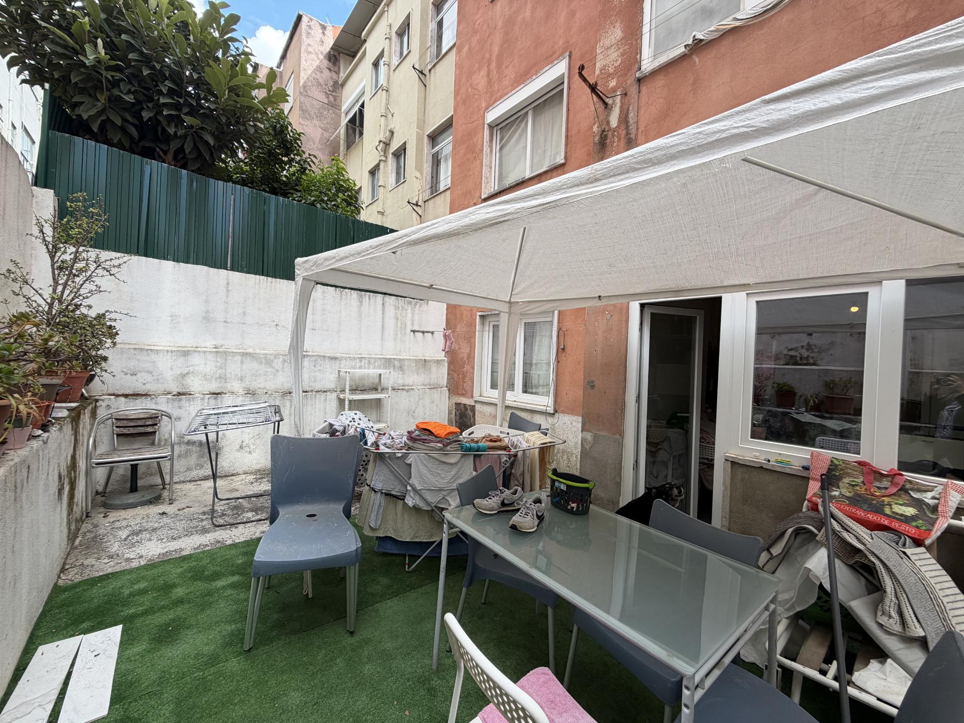 T1+1 p/ Venda em Moscavide - Terraço - RCH
