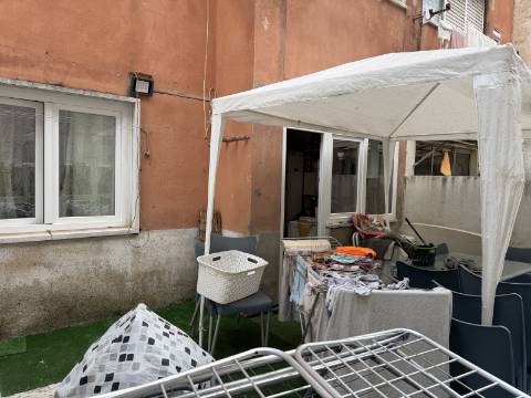T1+1 p/ Venda em Moscavide - Terraço - RCH