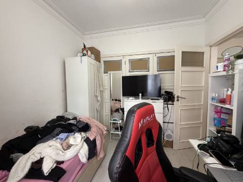 T1+1 p/ Venda em Moscavide - Terraço - RCH