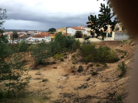 Terreno Exelente para o mercado de apartamentos ou moradias