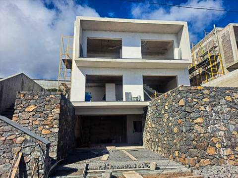 MORADIA POENTE DA MORENA