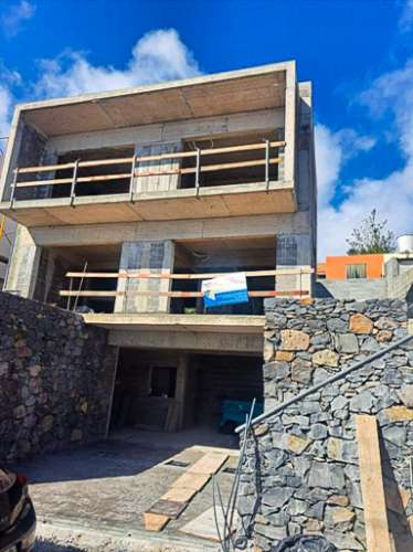 MORADIA NASCENTE DA MORENA