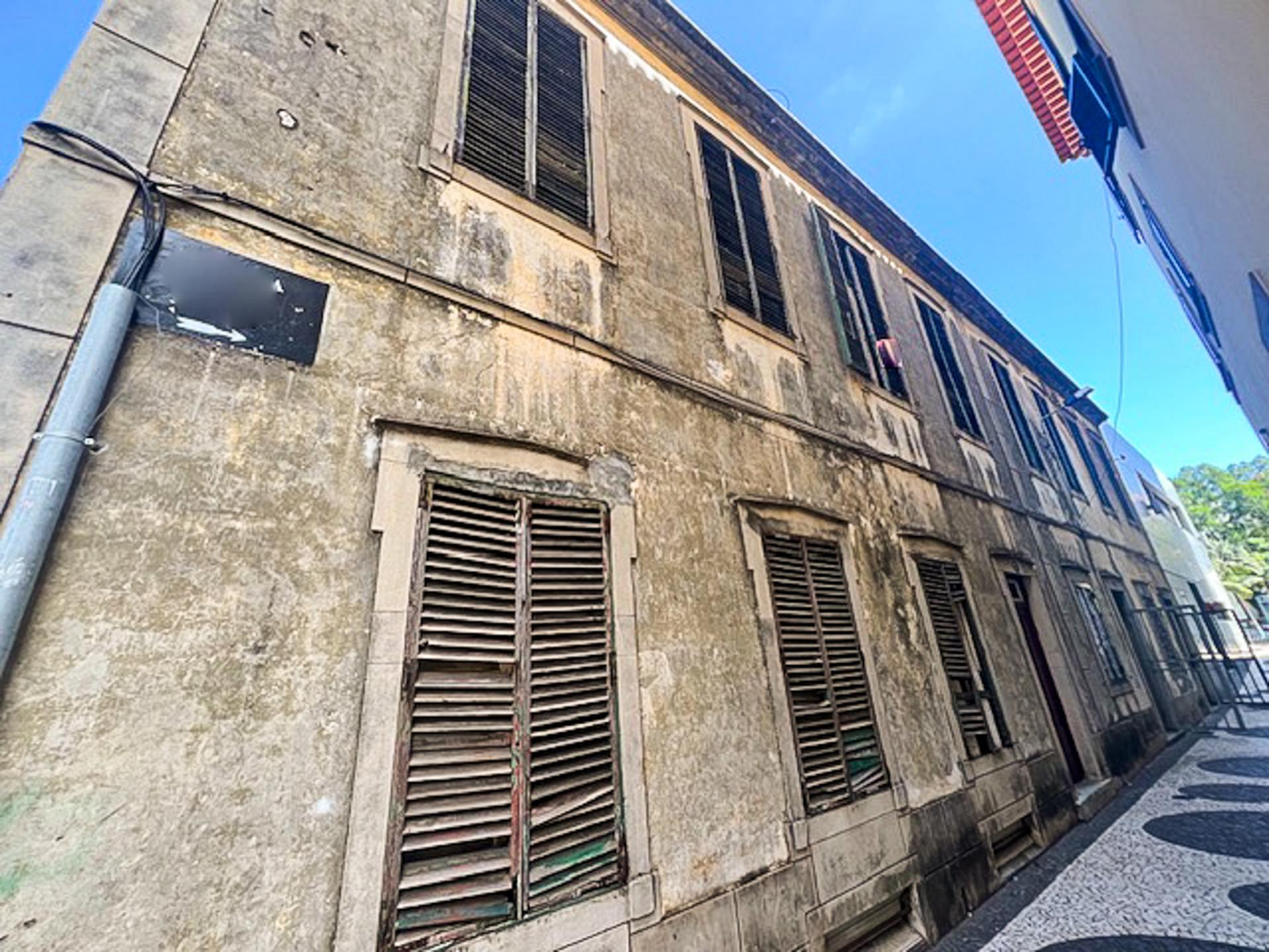 PRÉDIO FUNCHAL