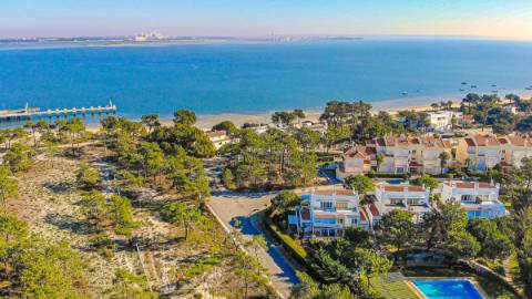 Moradia Geminada, Urbanização de Soltroia, carvalhal