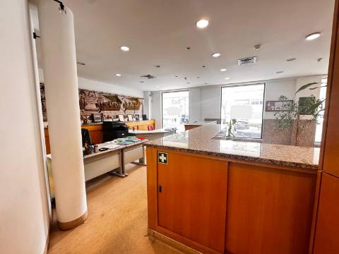 Loja, Jaime Cortesão, Setúbal