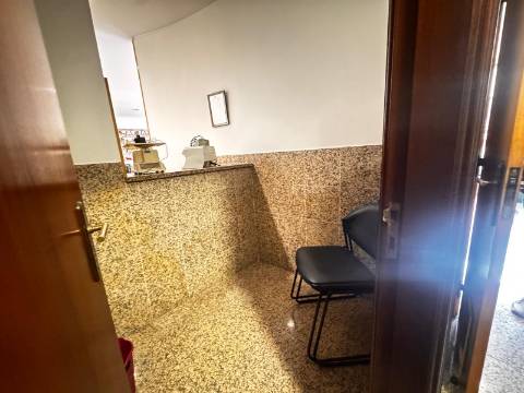 Loja, Jaime Cortesão, Setúbal