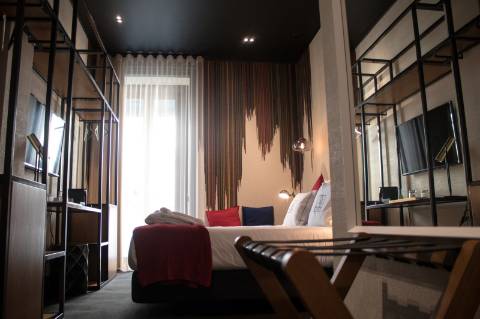 Predio, GustHouse, Combatentes, Setubal