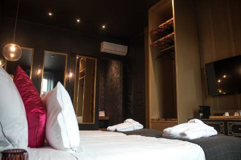 Predio, GustHouse, Combatentes, Setubal